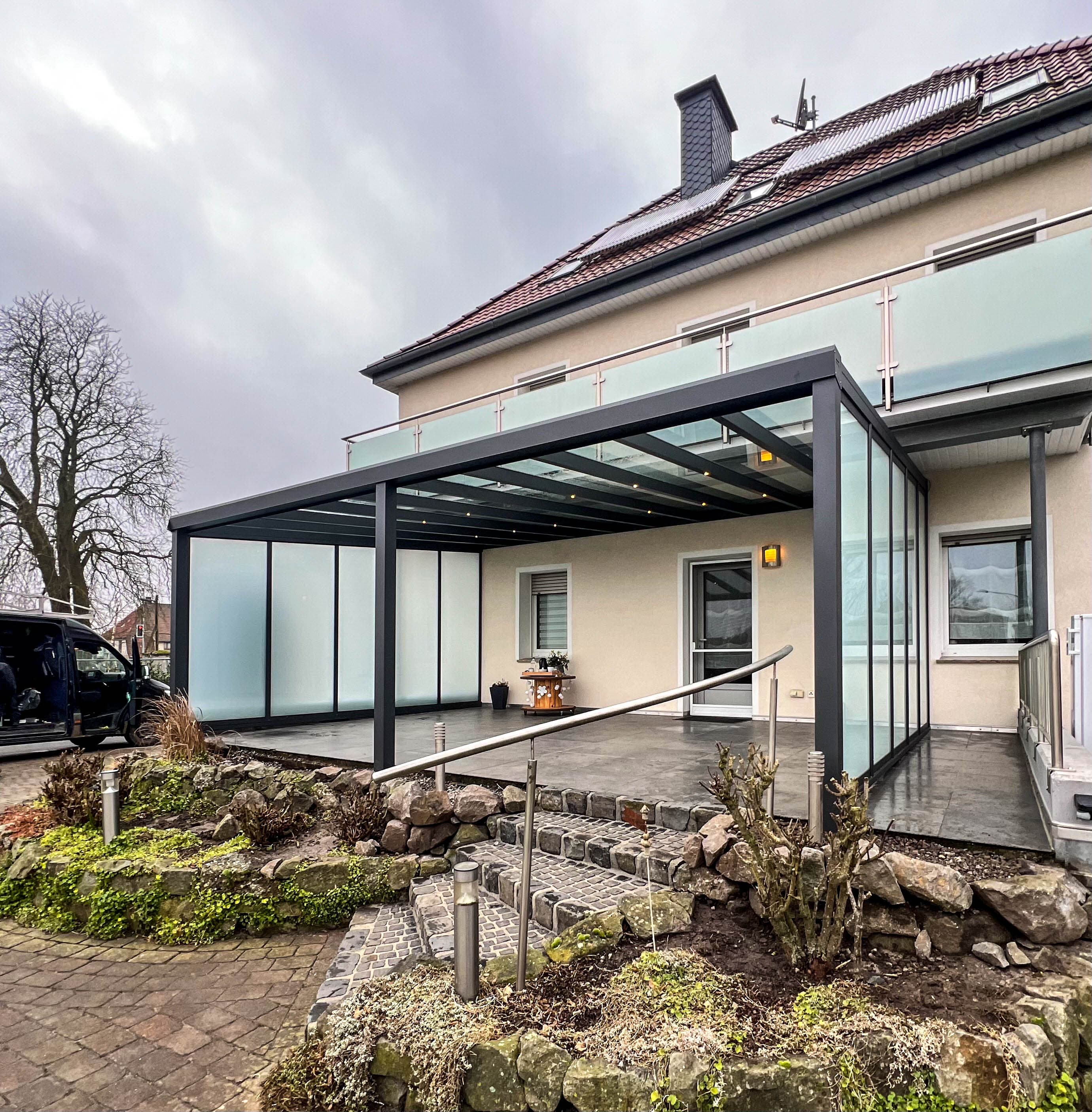 Schweng-Auth-Background